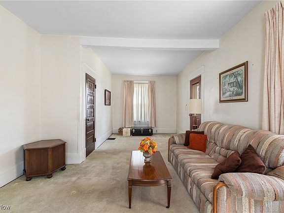 4th image of 1209 18th St NW