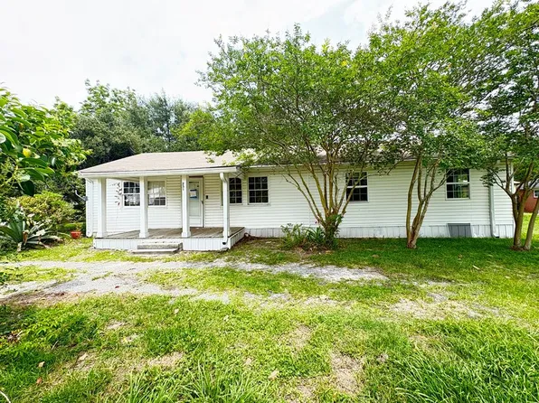 251 S Robinson St, Lenox, GA 31637