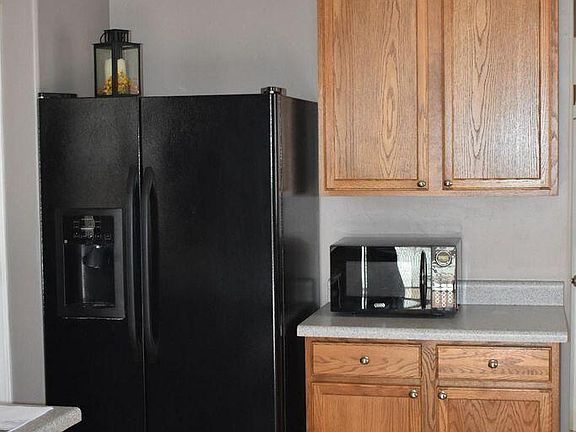 3rd image of 8026 E Cabinet St