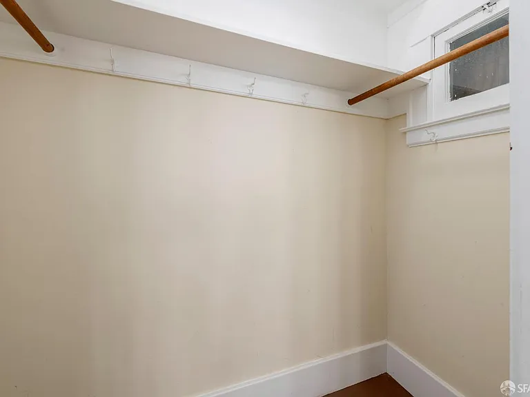 3877 Jackson St — Photo 32