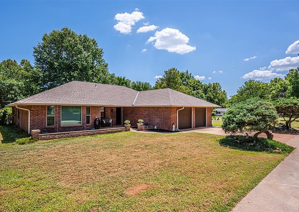 1st image of 5807 E Tyler Dr
