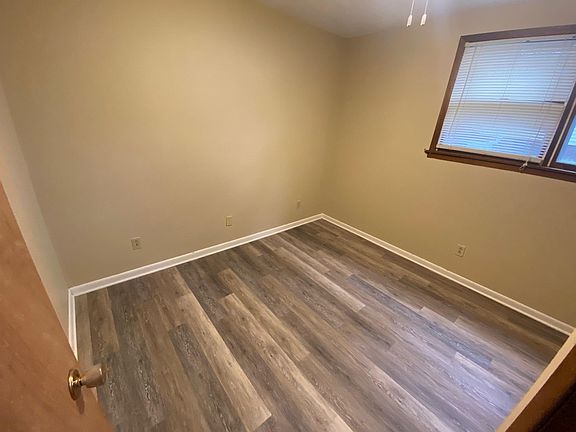 5th image of 716 Burnett Ave #3