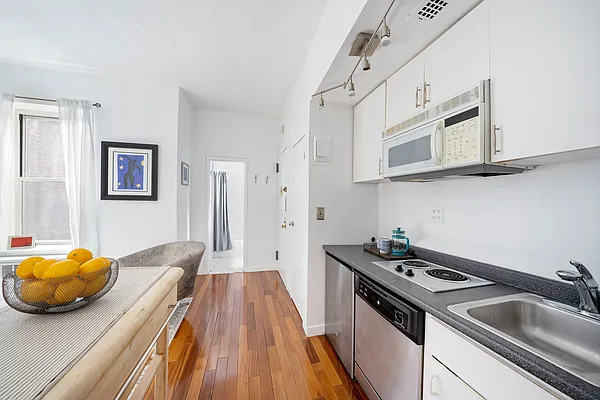 Sold by Compass | media 4