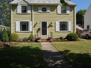 44 Northfield Rd, Rochester, NY 14617