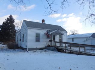 949 S 2nd St, Albion, NE 68620