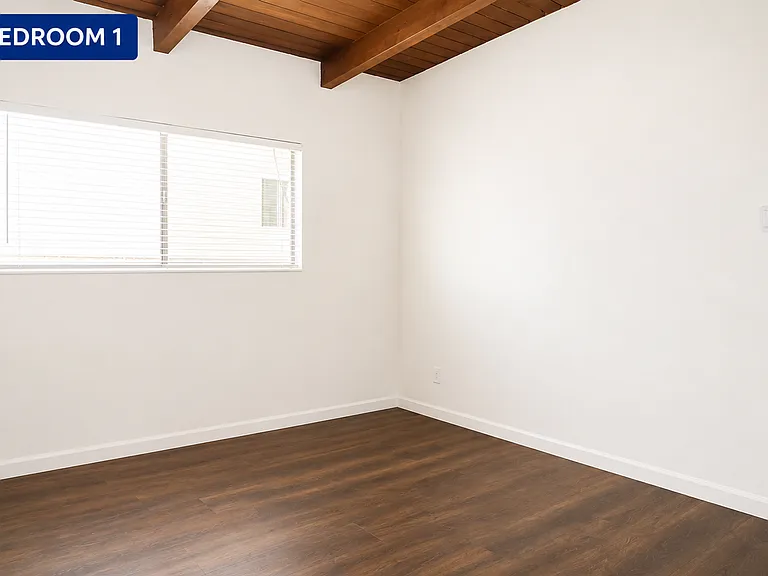 4552 Saturn St — Photo 6
