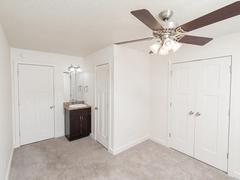 Main Bedroom with Ensuite Bathroom