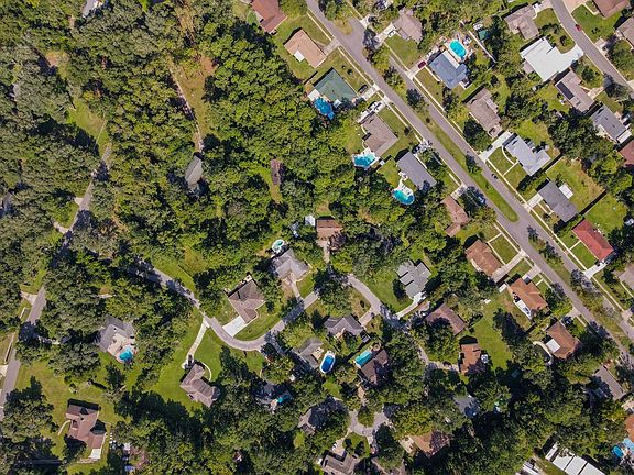 4th image of 2359 Oak Hammock