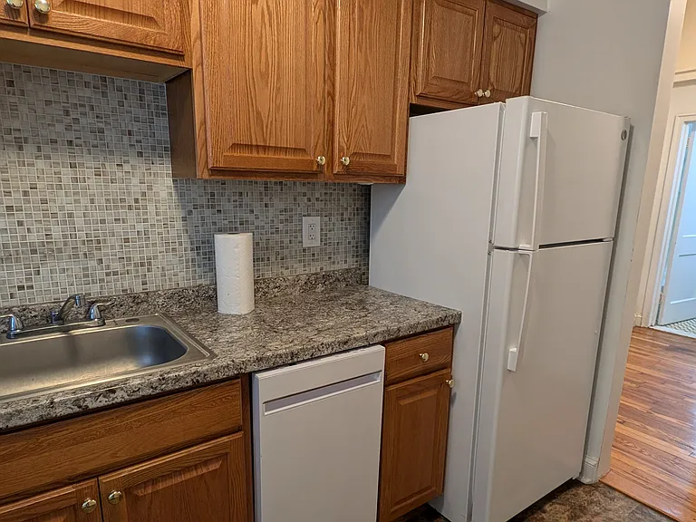 100 Skipjack Ln #B — Photo 2