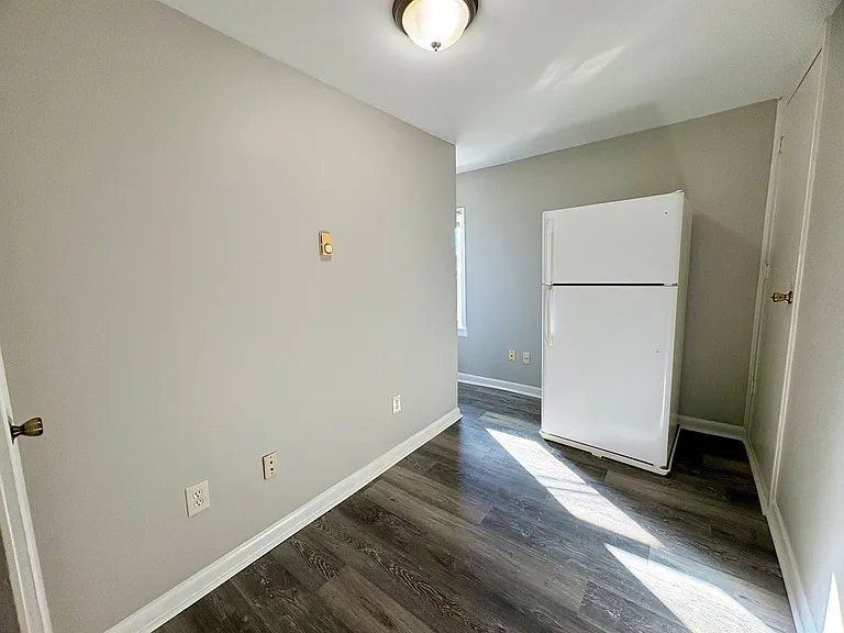 71 Jury St — Photo 10