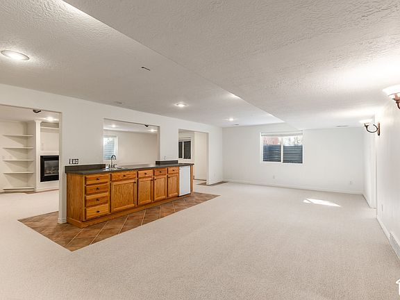 5th image of 14034 S Hawberry Rd