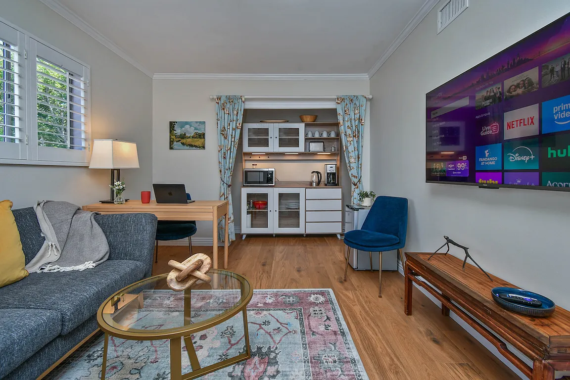 4 bed, 2264 sqft, $1,600 — Photo 3