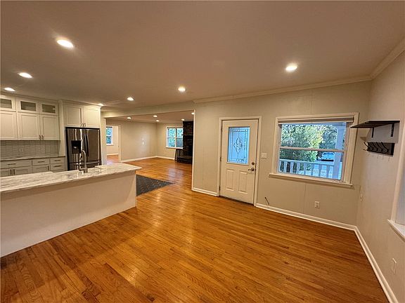 2nd image of 1714 E 5th St