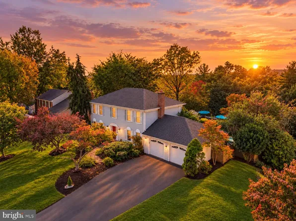 12321 Triple Crown Rd, Gaithersburg, MD 20878