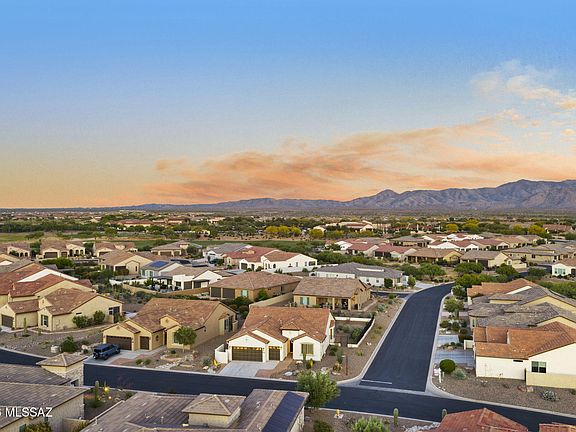 4th image of 60019 E Heron Dr