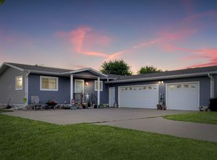 521 S Madison St, Prairie Du Chien, WI 53821