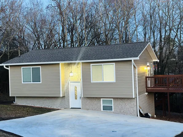 1600 Nova St, Athens, TN 37303