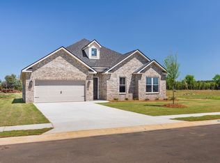 211 Farmland Cir, Perry, GA
