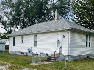 1316 Bay St, Beardstown, IL 62618