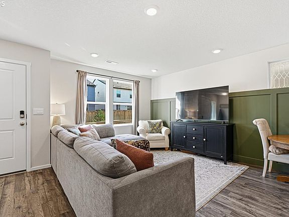 5th image of 10603 NE 120th Pl