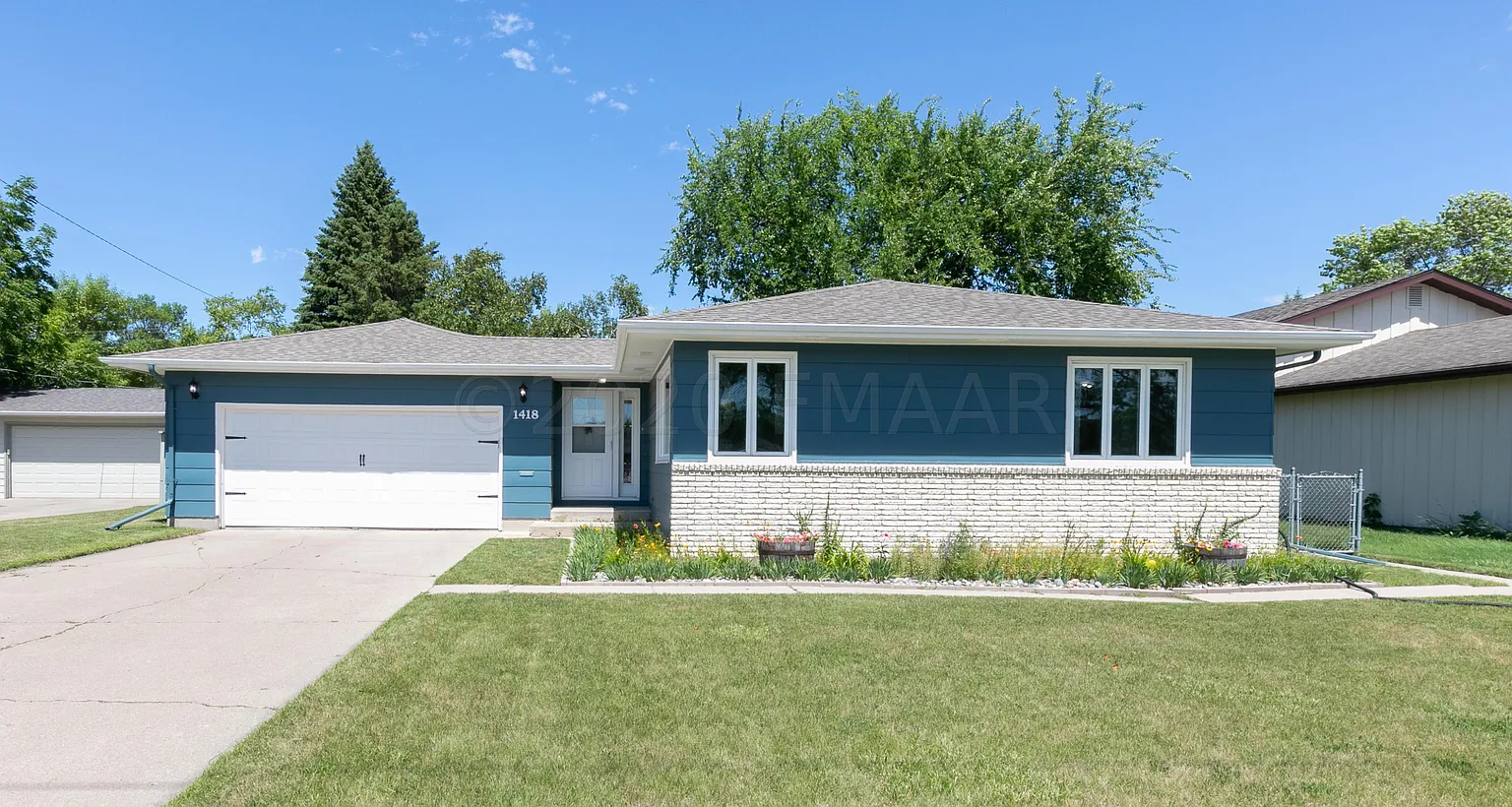 1418 24th Ave S photo 1