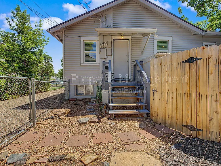 4205 S Lincoln St #A — Photo 19