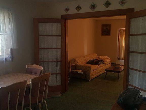 3rd image of 20 Boyer Ave