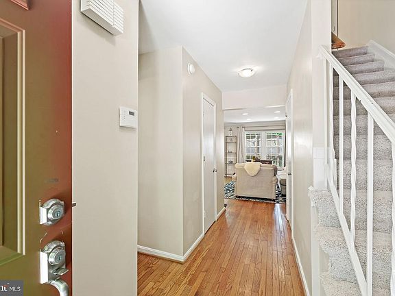 3rd image of 7344 Greentree Rd