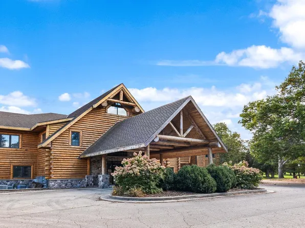 695 South Street #10, Green Lake, WI 54941