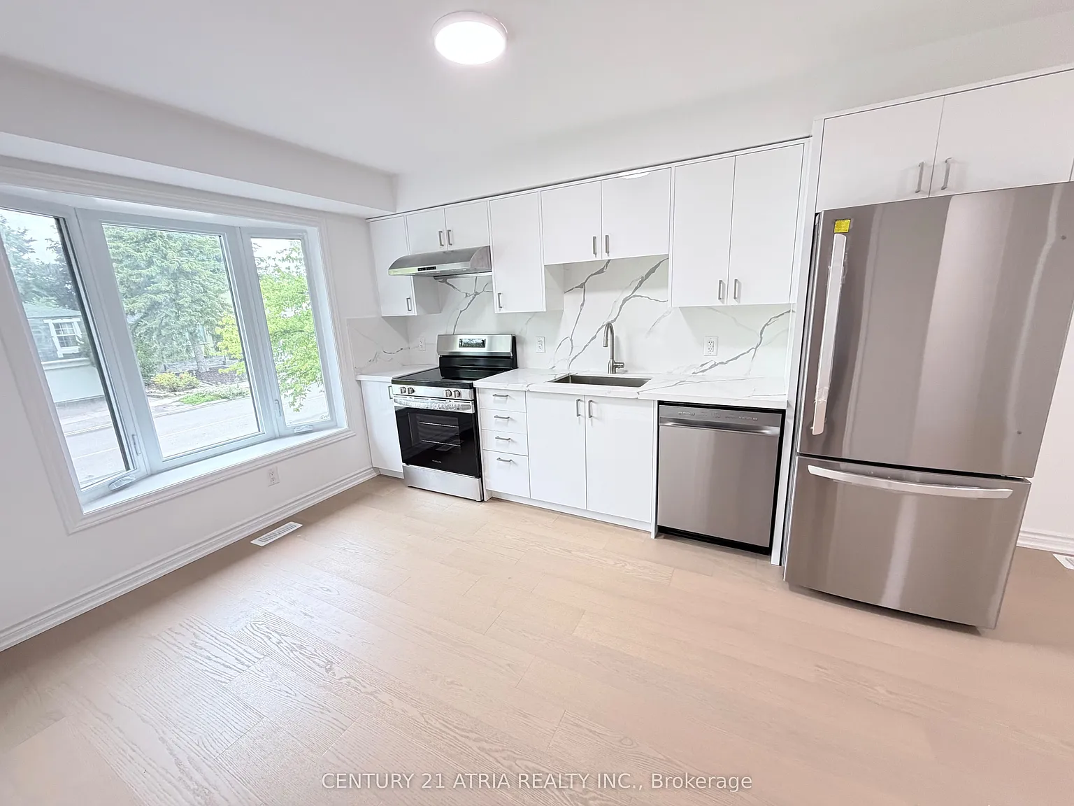 3 bed, $3,400 — Photo 4
