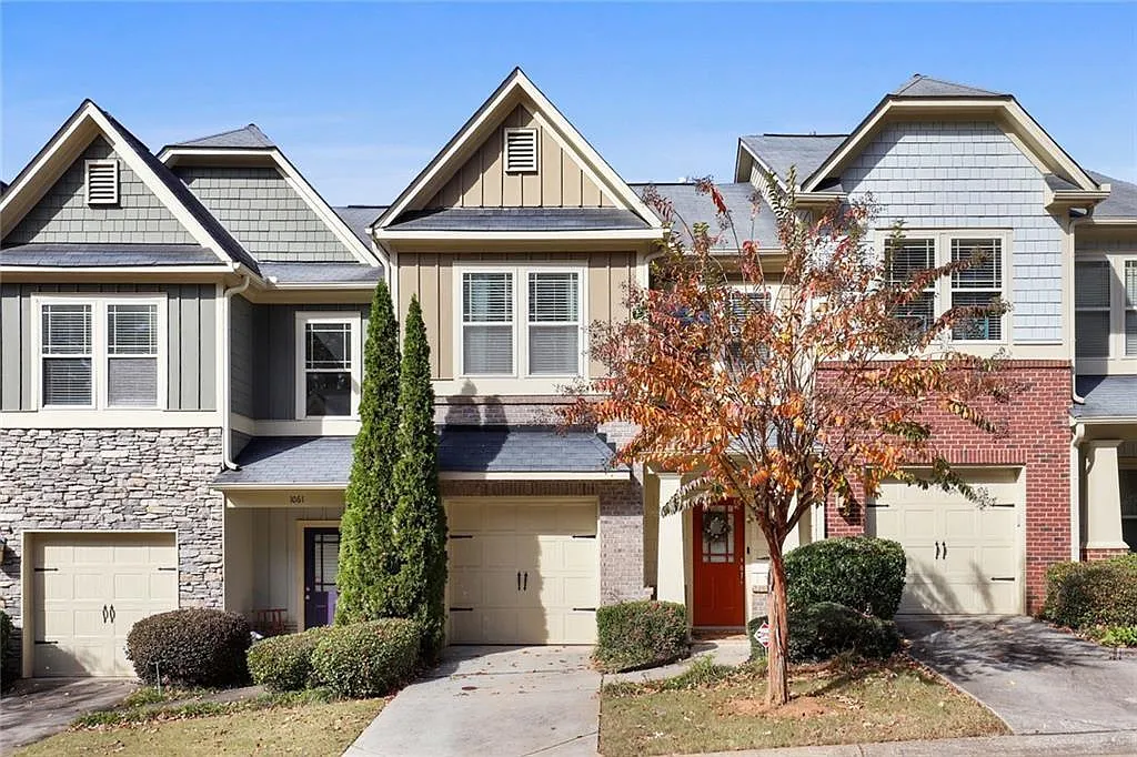 3 bed, 2.5 bath, 1786 sqft, $2,250 — Photo 1