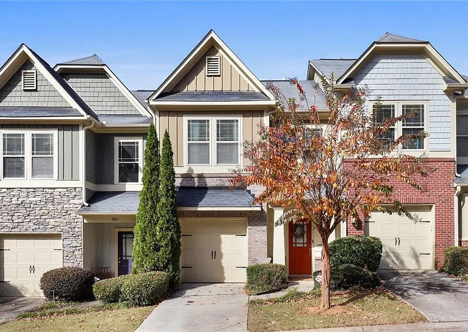 1059 N Village Dr