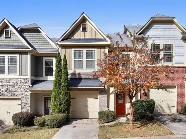 1059 N Village Dr, Decatur, GA 30032