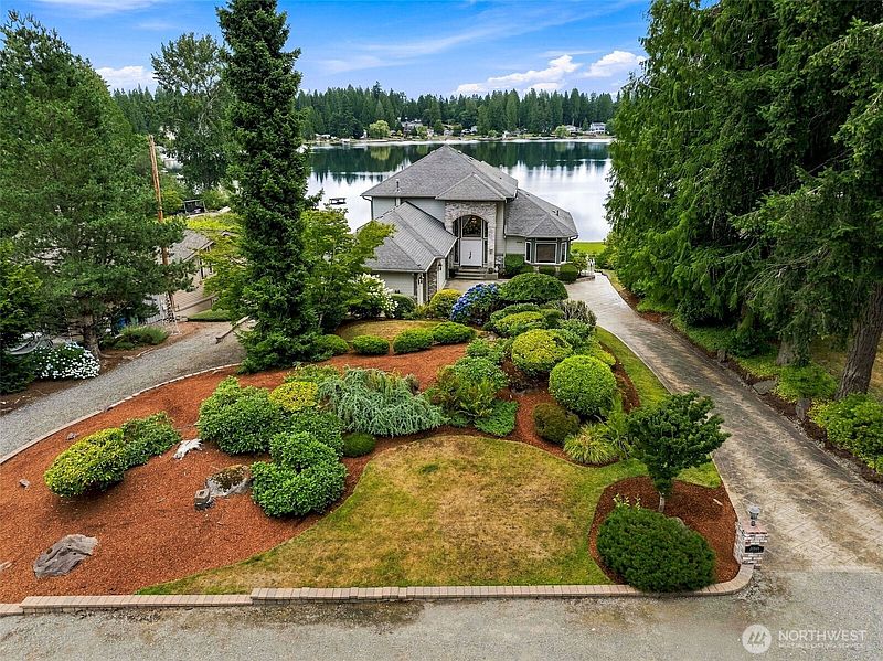 2nd image of 30848 W Lk. Morton Dr. SE Drive SE