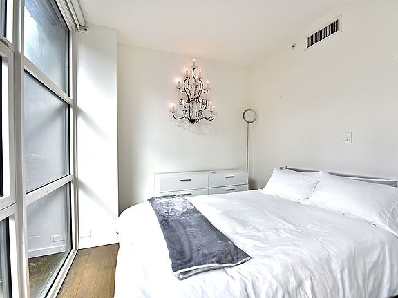 5th image of 250 Bowery APT 3D
