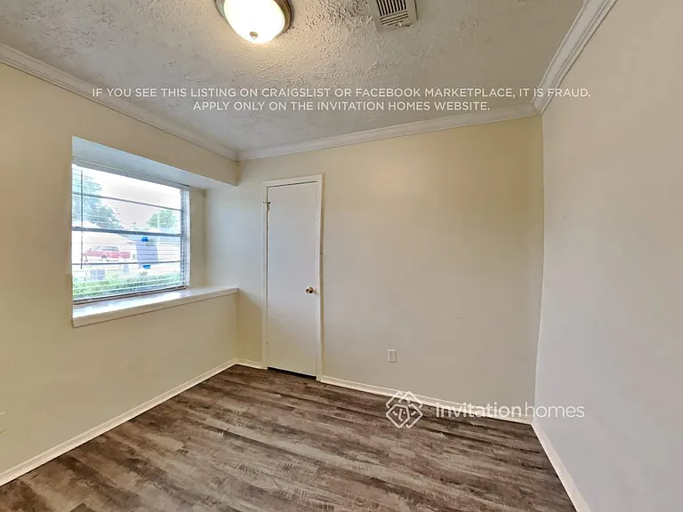 2835 Pilgrims Point Dr — Photo 9