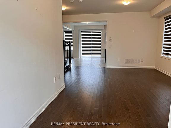 2nd image of 39 Aitchison Ave