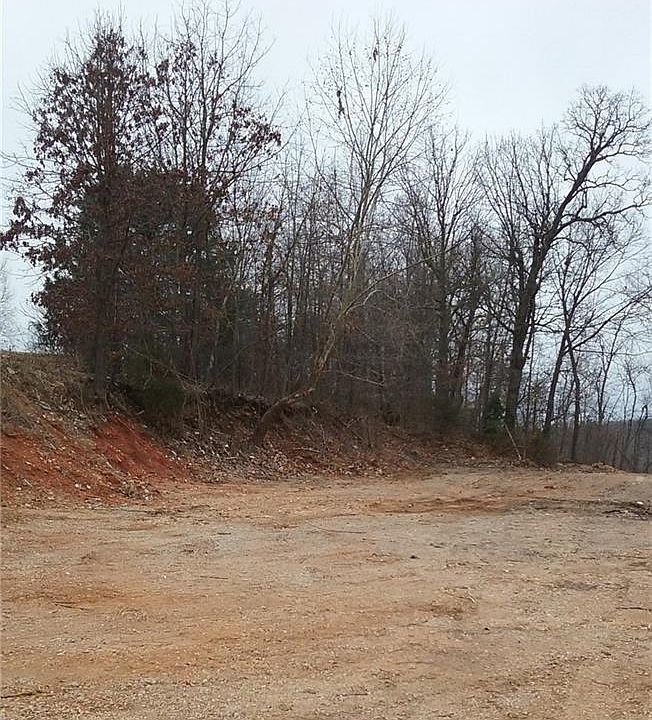2nd image of 11085 Phillips Creek Rd
