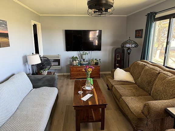 3rd image of 1187 Highway 91