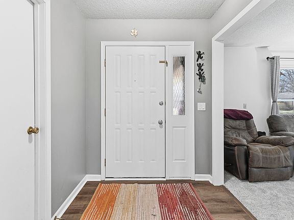 3rd image of 4014 Coachman Rd