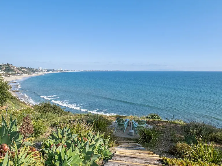 17368 W Sunset Blvd #Penthouse 5 — Photo 33