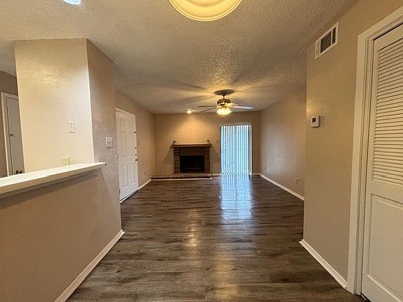 3rd image of 1901 Holleman Dr W APT 310