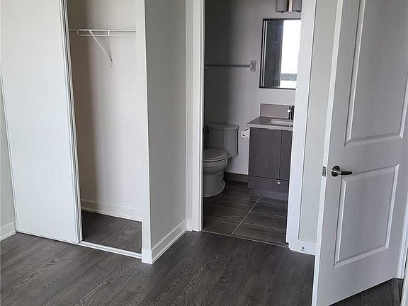 4th image of 4699 Glen Erin Dr #1401