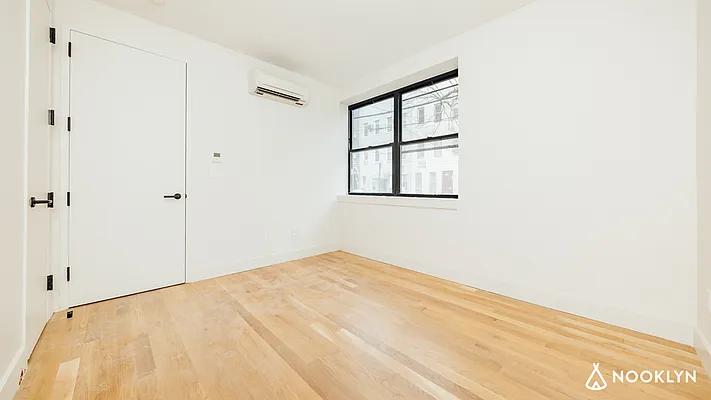 Rented by Nooklyn NYC LLC | media 21