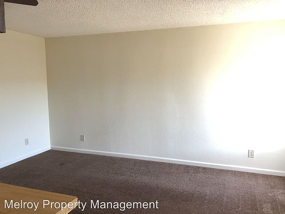 5th image of 4451 48th St APT 04