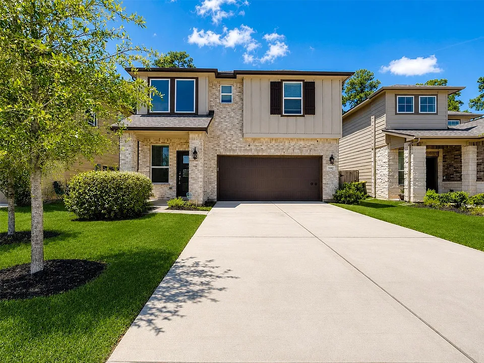 7087 Silverleaf Oak St