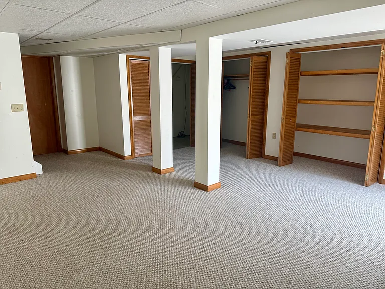 31 Plaza Ave — Photo 12