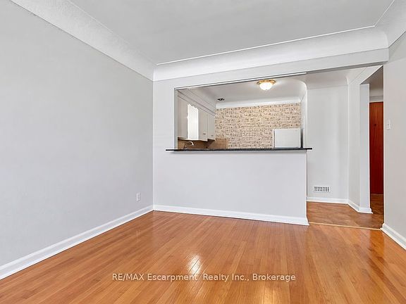 3rd image of 830 Robinson St #303