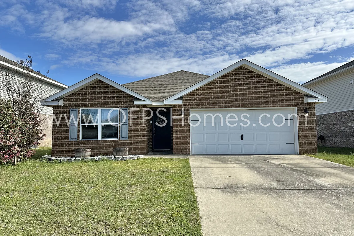 Building Photo - 812 Moorhen Way
