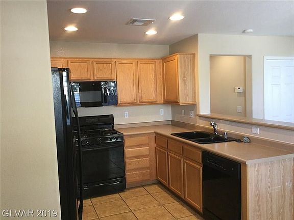 3rd image of 10461 Chandra Ave